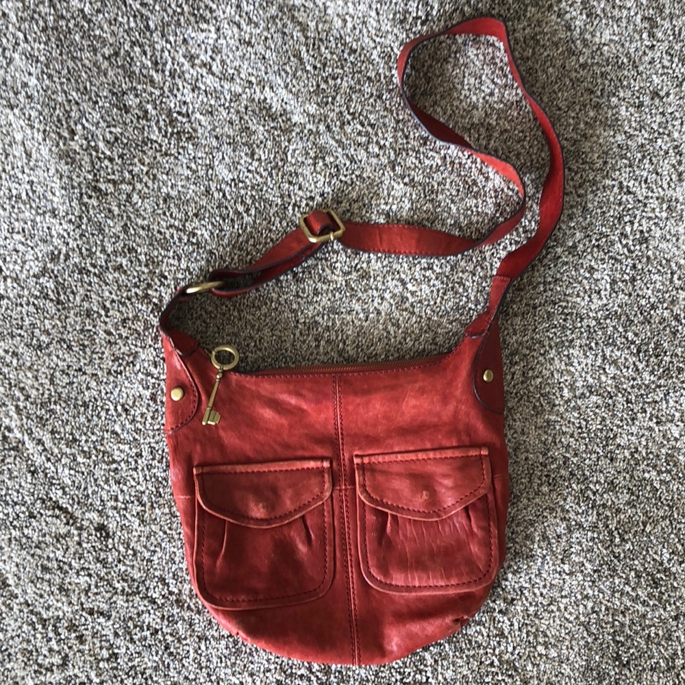 Red leather Fossil crossbody purse